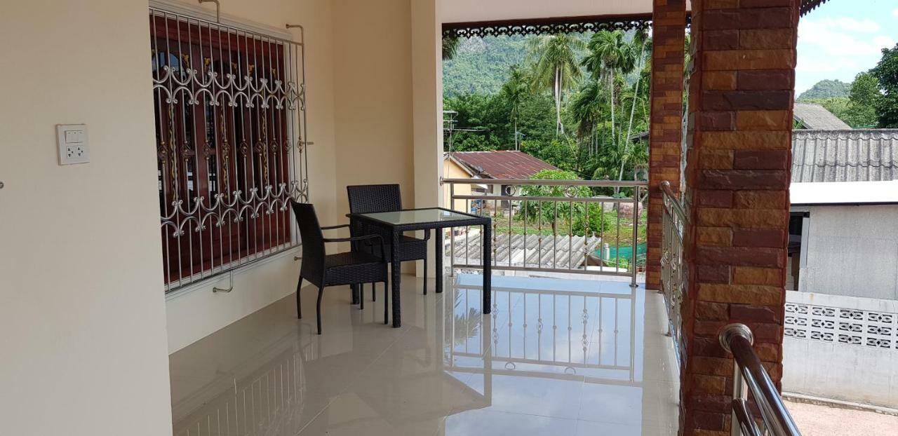 Khwahol Guesthouse Don Sak Exterior foto