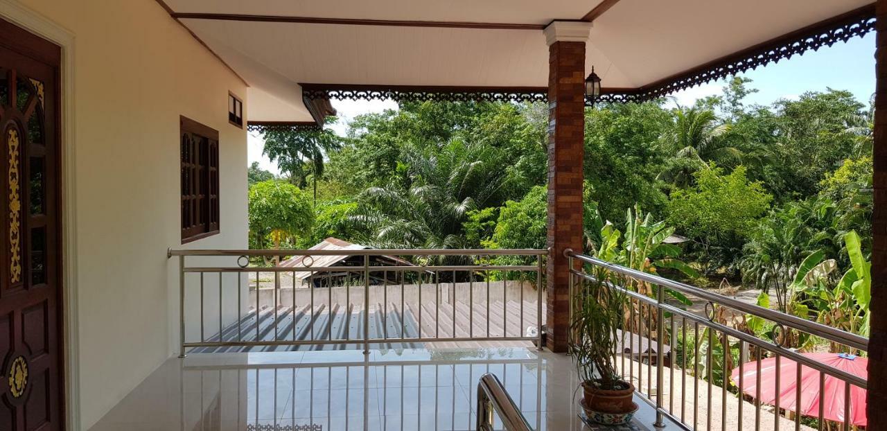 Khwahol Guesthouse Don Sak Exterior foto