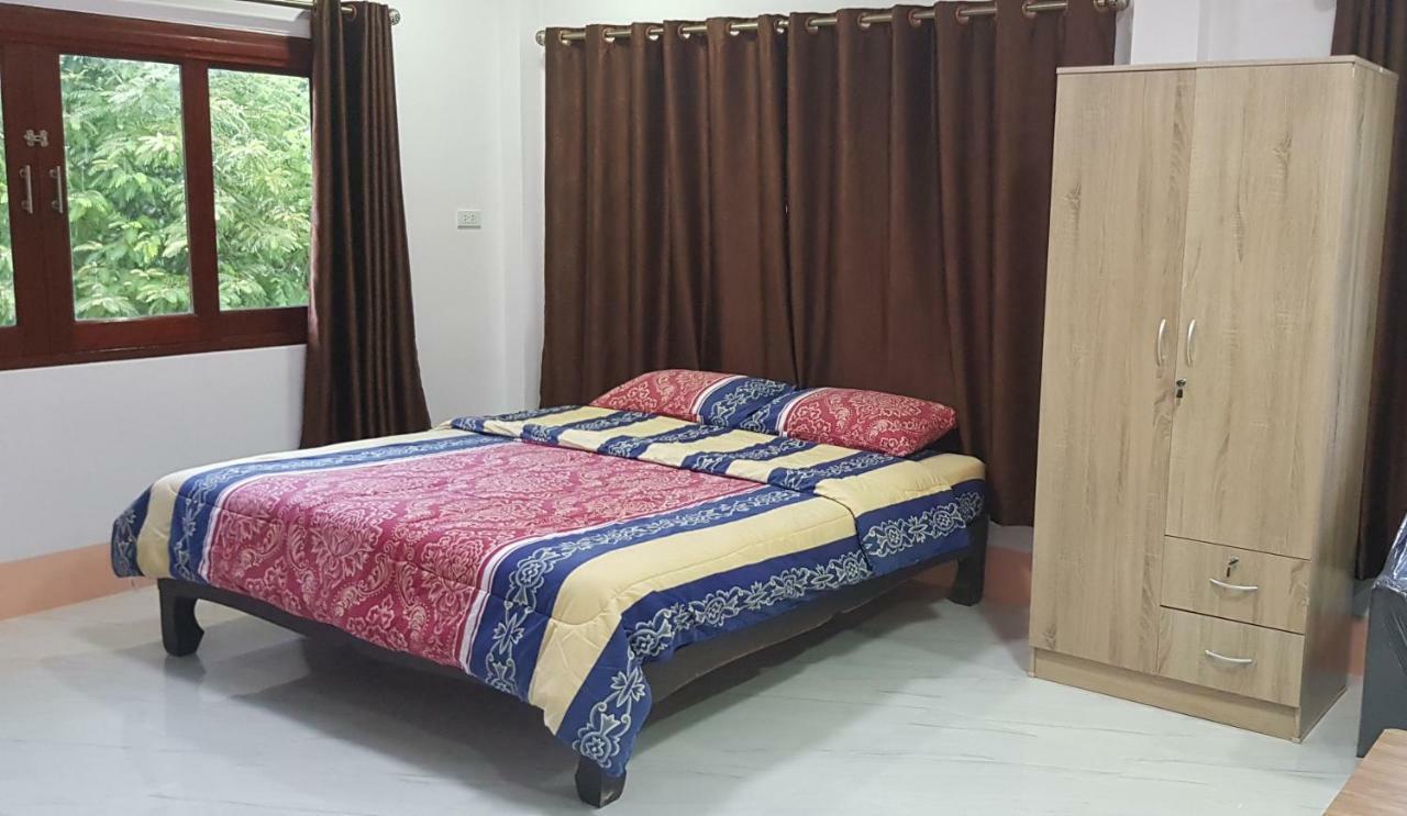 Khwahol Guesthouse Don Sak Exterior foto